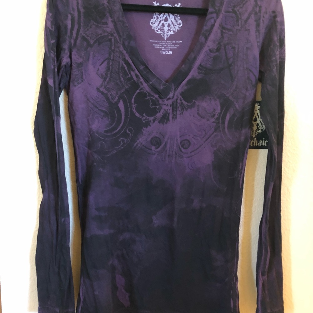 Long sleeve V neck top